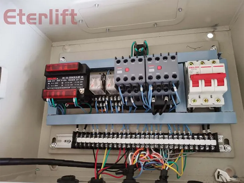 hydraulic lift equipment